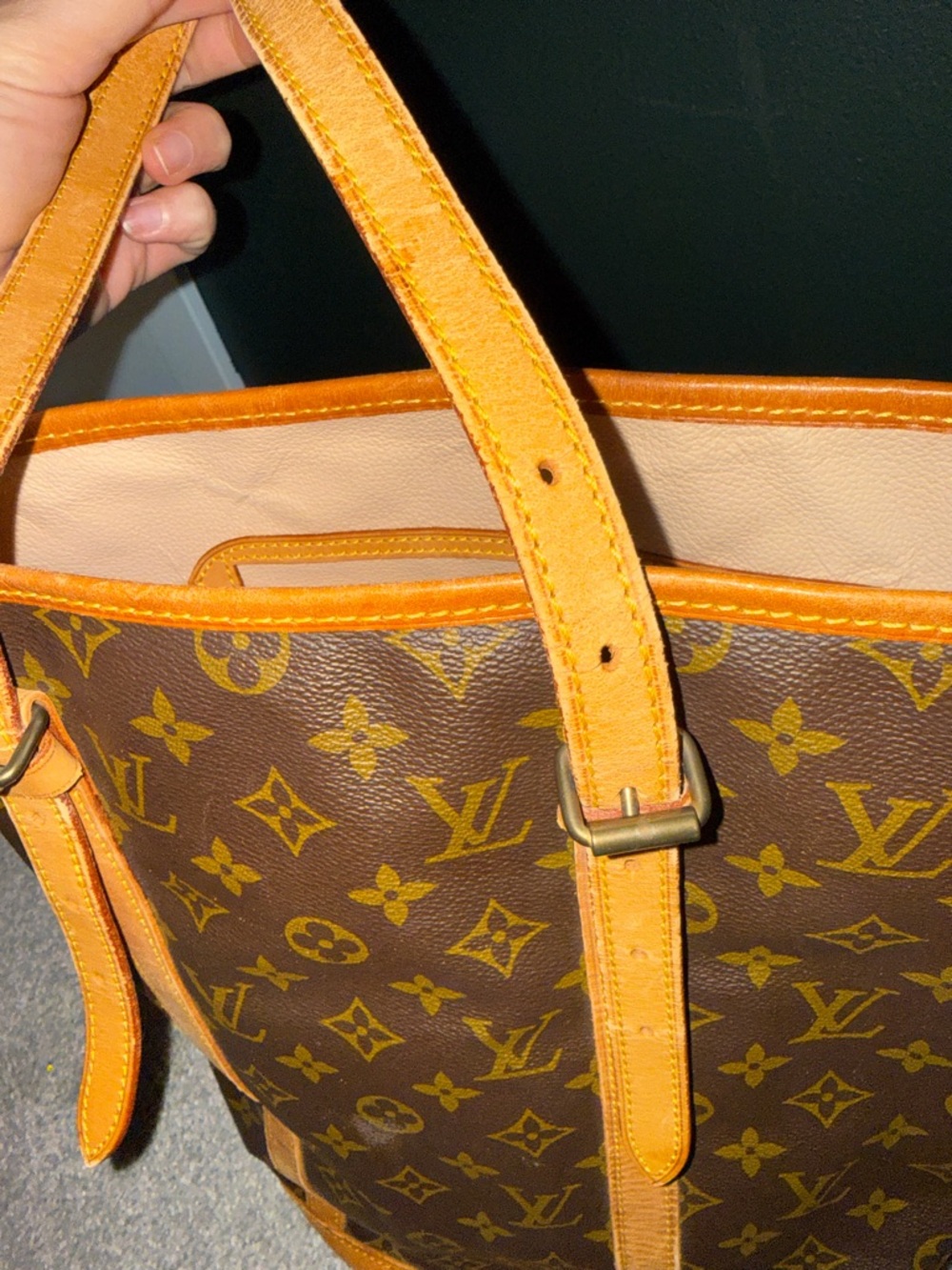 Louis Vuitton Monogram Bucket Tote in Brown and Tan Leather Trim - Picture 10 of 15